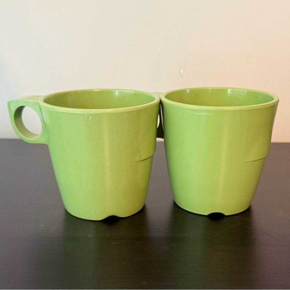 Melmac Set of 2 Avocado Green Nesting Mugs
